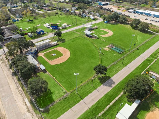 2509 Grace Street, Bay City, TX 77414