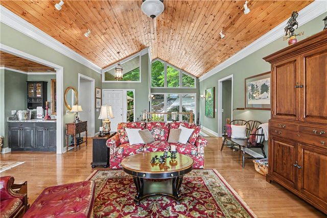 15 Iron Clad Drive, Salem, SC 29676