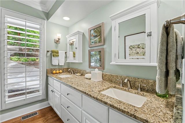 15 Iron Clad Drive, Salem, SC 29676