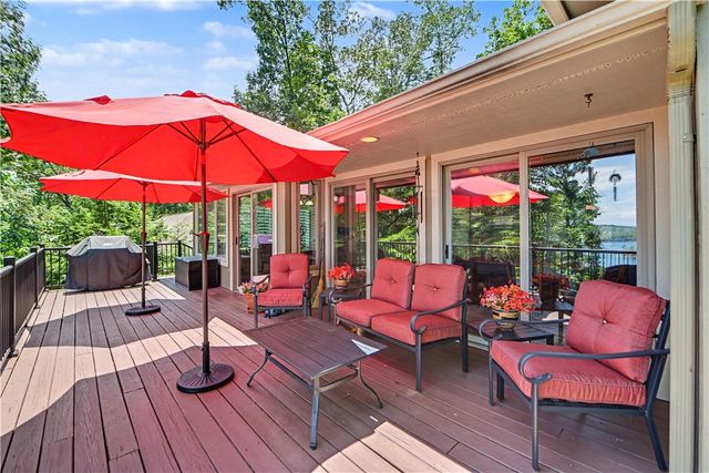 15 Iron Clad Drive, Salem, SC 29676