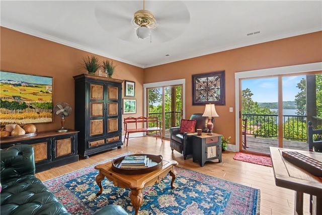 15 Iron Clad Drive, Salem, SC 29676