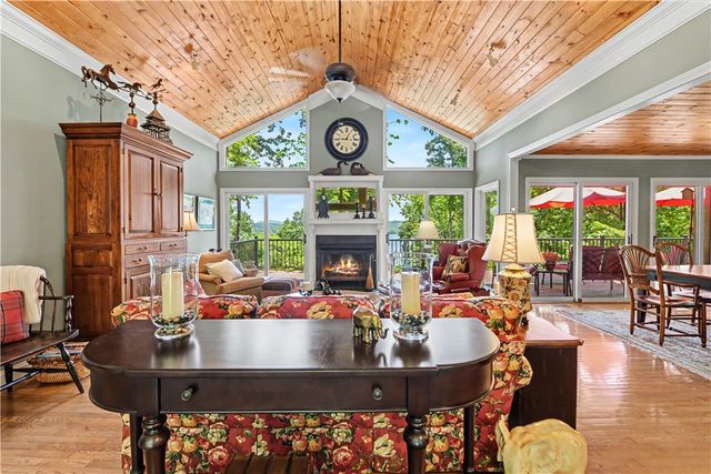 15 Iron Clad Drive, Salem, SC 29676