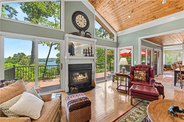 15 Iron Clad Drive, Salem, SC 29676