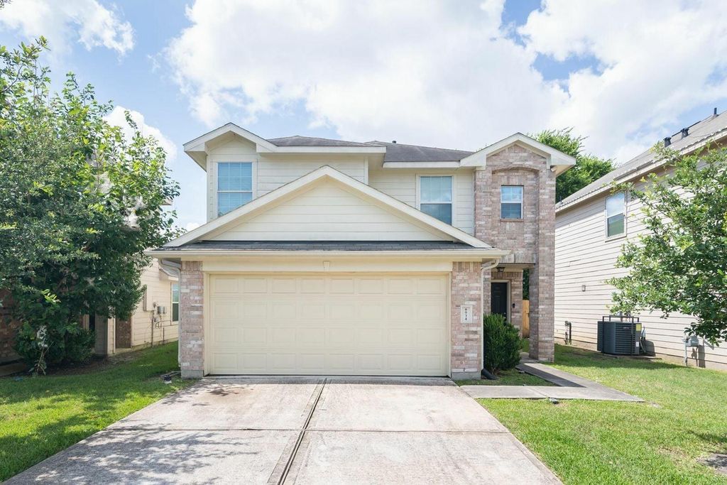 8934 Santo Domingo, Houston, TX 77017