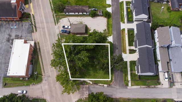 7819 N Main Street, Houston, TX 77022