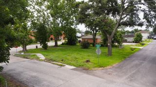 7819 N Main Street, Houston, TX 77022