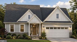 5784 WILD LILAC DR, East Petersburg, PA 17520