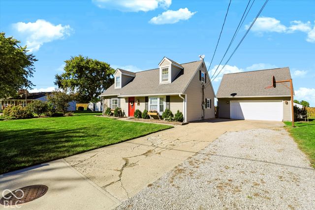 390 Three Notch Lane, Bargersville, IN 46106