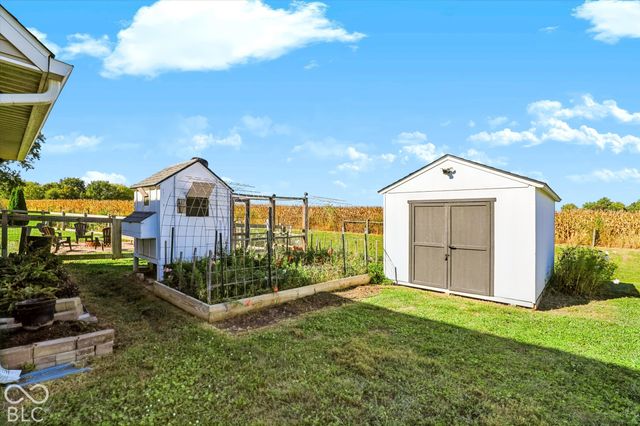390 Three Notch Lane, Bargersville, IN 46106