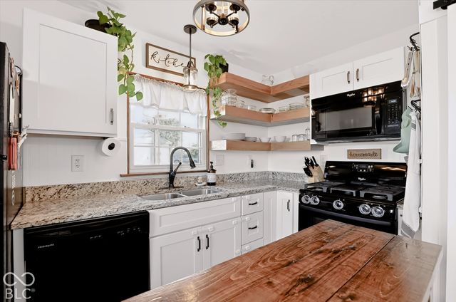 390 Three Notch Lane, Bargersville, IN 46106
