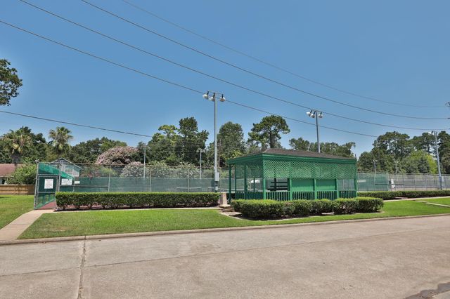 13523 Lakecrest Drive Drive, Cypress, TX 77429