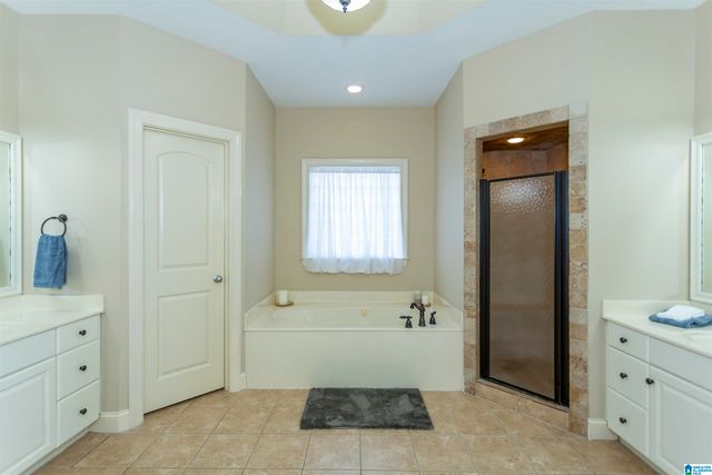 2107 SOUTHBRIDGE COURT, Hoover, AL 35244