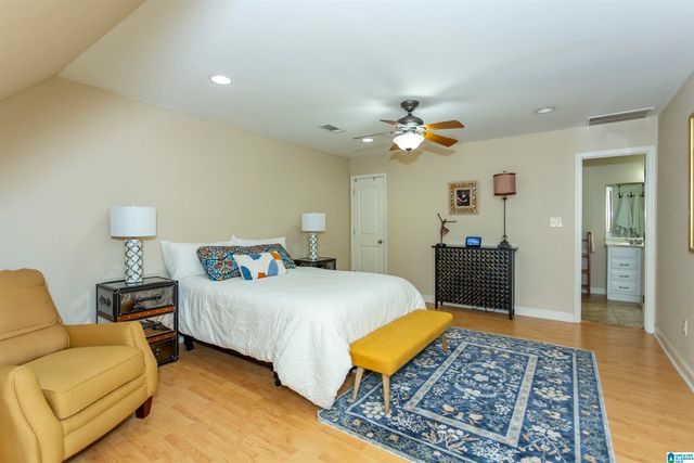 2107 SOUTHBRIDGE COURT, Hoover, AL 35244