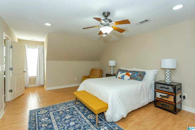 2107 SOUTHBRIDGE COURT, Hoover, AL 35244