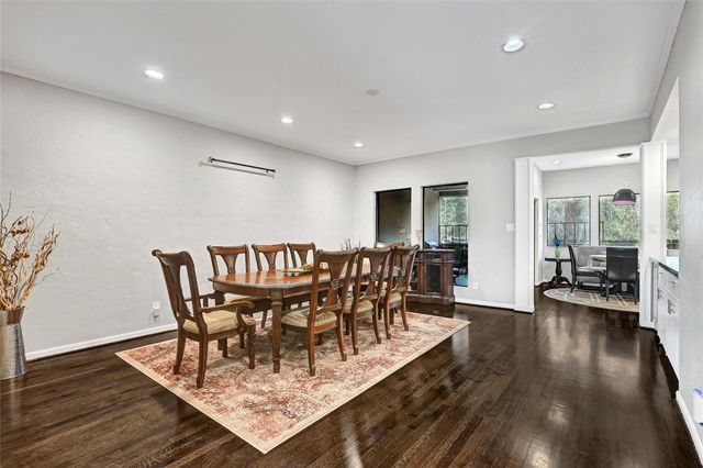 43 Legend Lane, Houston, TX 77024