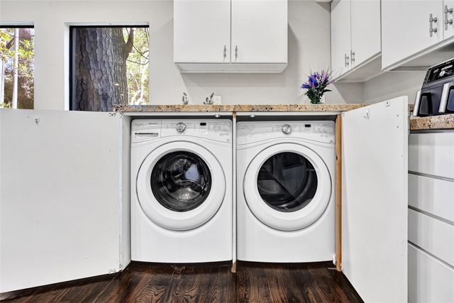 43 Legend Lane, Houston, TX 77024