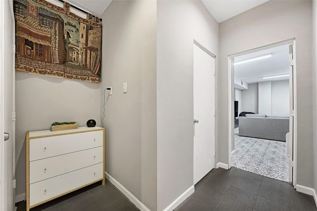 43 Legend Lane, Houston, TX 77024