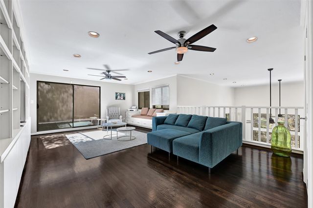 43 Legend Lane, Houston, TX 77024