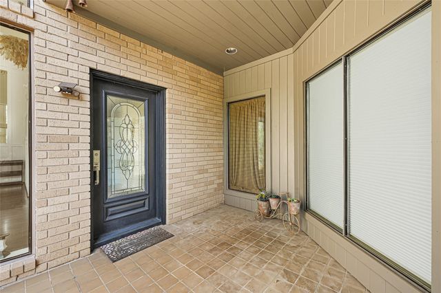 43 Legend Lane, Houston, TX 77024