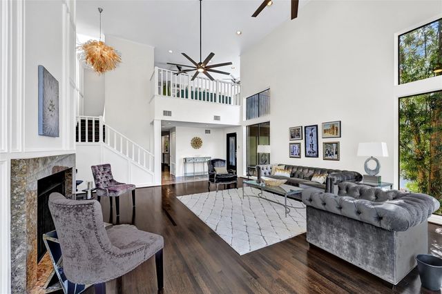 43 Legend Lane, Houston, TX 77024