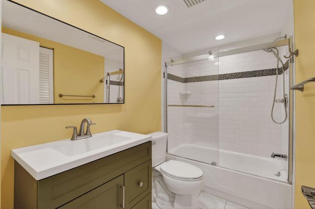 11521 Landing Place E1, North Palm Beach, FL 33408