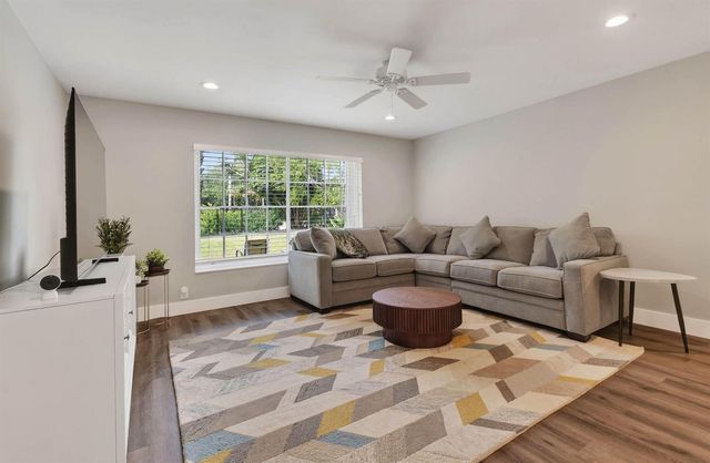 11521 Landing Place E1, North Palm Beach, FL 33408