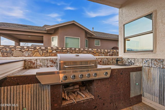 1537 Snowy Plover Street, El Paso, TX 79928