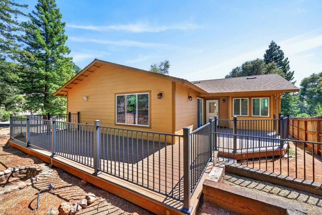 3400 Oxford Ct, Cameron Park, CA 95682
