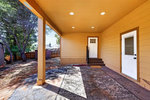 3400 Oxford Ct, Cameron Park, CA 95682