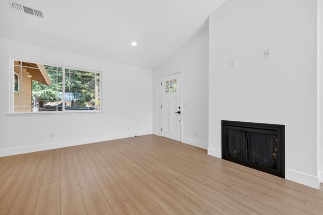 3400 Oxford Ct, Cameron Park, CA 95682