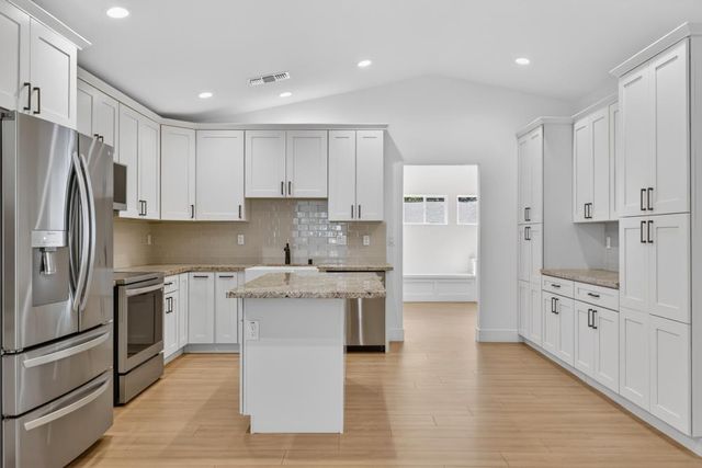 3400 Oxford Ct, Cameron Park, CA 95682