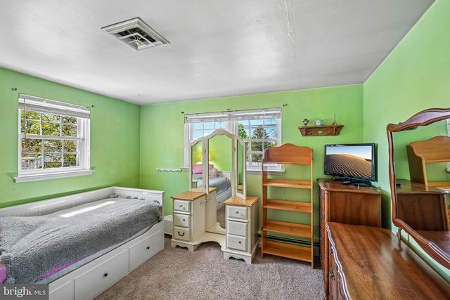 3216 W SUNSET AVE, Eagleville, PA 19403