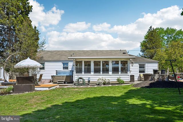 3216 W SUNSET AVE, Eagleville, PA 19403