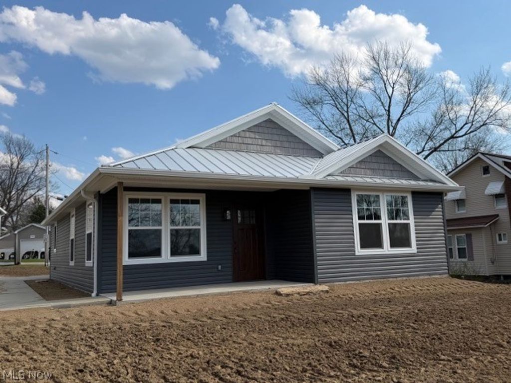 6446 Navarre Road SW, Navarre, OH 44662