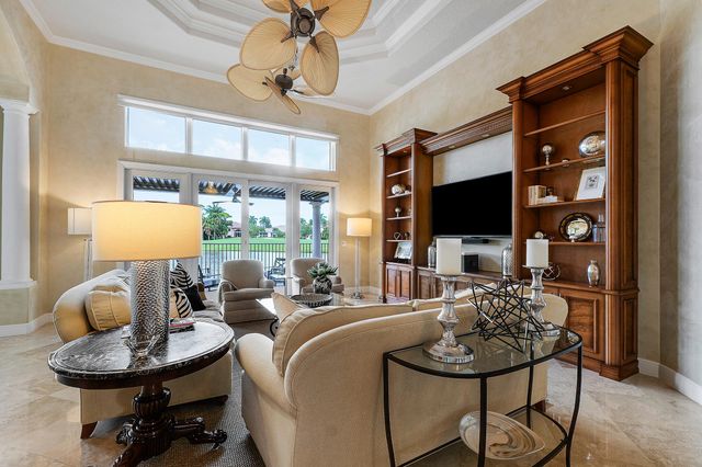 807 Floret Drive, Palm Beach Gardens, FL 33410