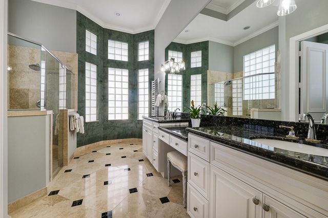 807 Floret Drive, Palm Beach Gardens, FL 33410