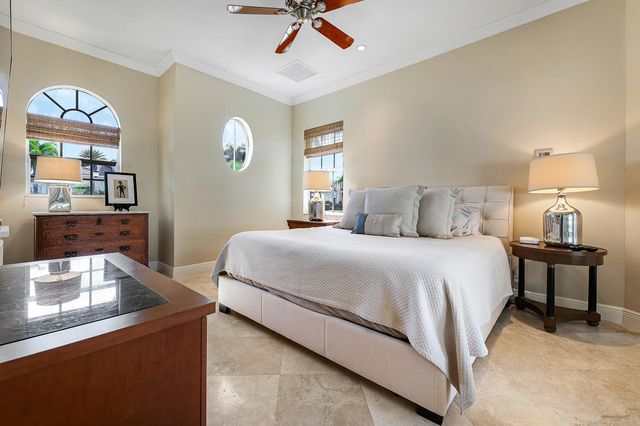 807 Floret Drive, Palm Beach Gardens, FL 33410