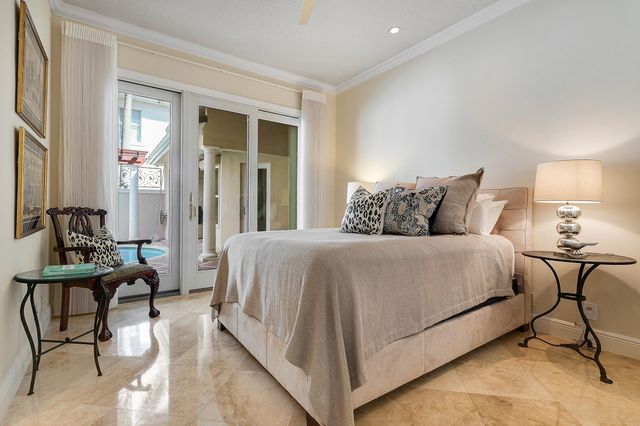 807 Floret Drive, Palm Beach Gardens, FL 33410