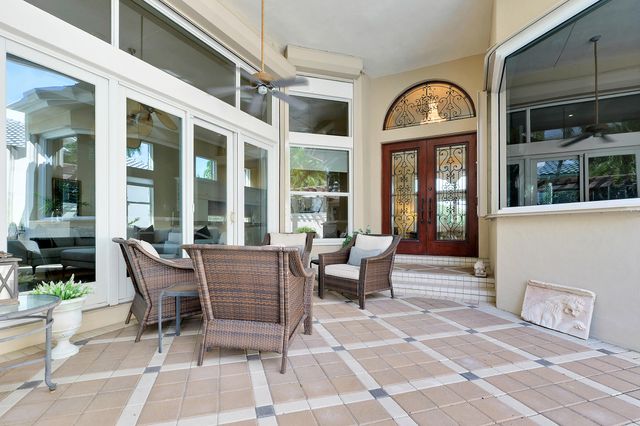 807 Floret Drive, Palm Beach Gardens, FL 33410