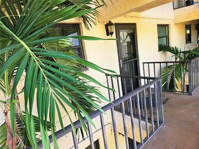 1650 PINE TREE LANE 204, Sarasota, FL 34236