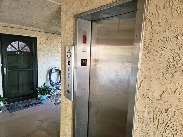1650 PINE TREE LANE 204, Sarasota, FL 34236