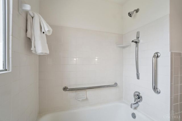 500 Schuyler Drive, Kettering, OH 45429