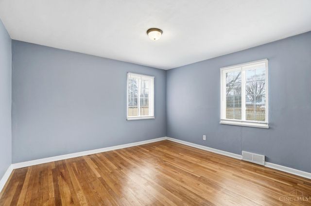 500 Schuyler Drive, Kettering, OH 45429