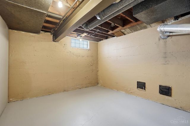 500 Schuyler Drive, Kettering, OH 45429