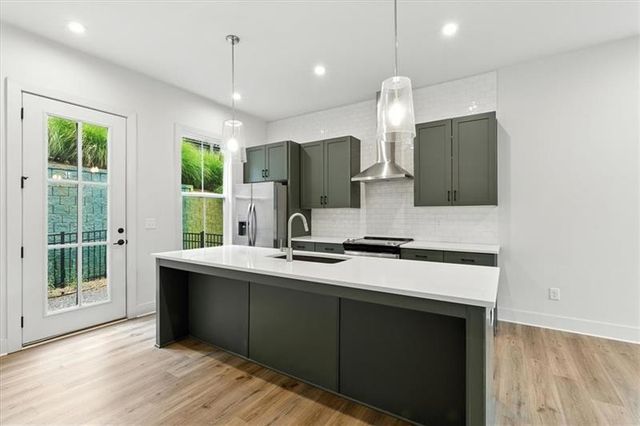 170 Color Circle, Atlanta, GA 30317