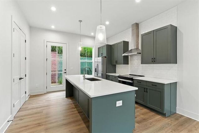170 Color Circle, Atlanta, GA 30317