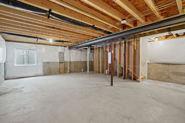 157 Cresting Road 157 Cresting Road, Fairborn, OH 45324