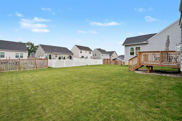 157 Cresting Road 157 Cresting Road, Fairborn, OH 45324