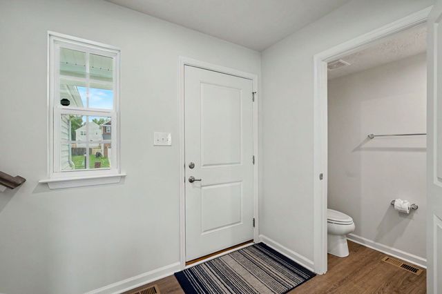 157 Cresting Road 157 Cresting Road, Fairborn, OH 45324