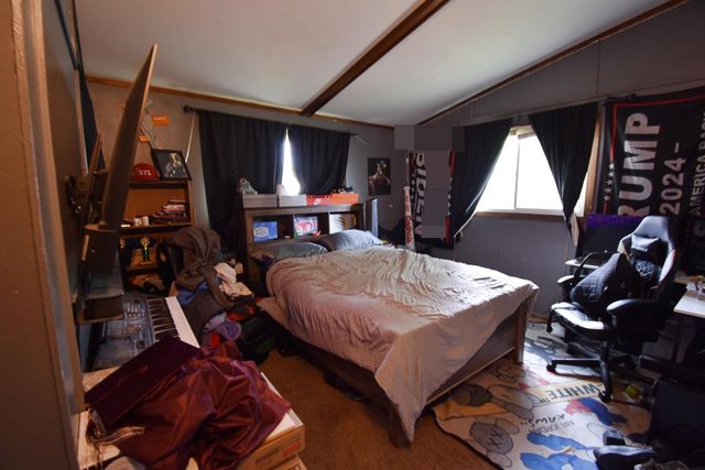 314 15th Ave. N.E., Independence, IA 50644